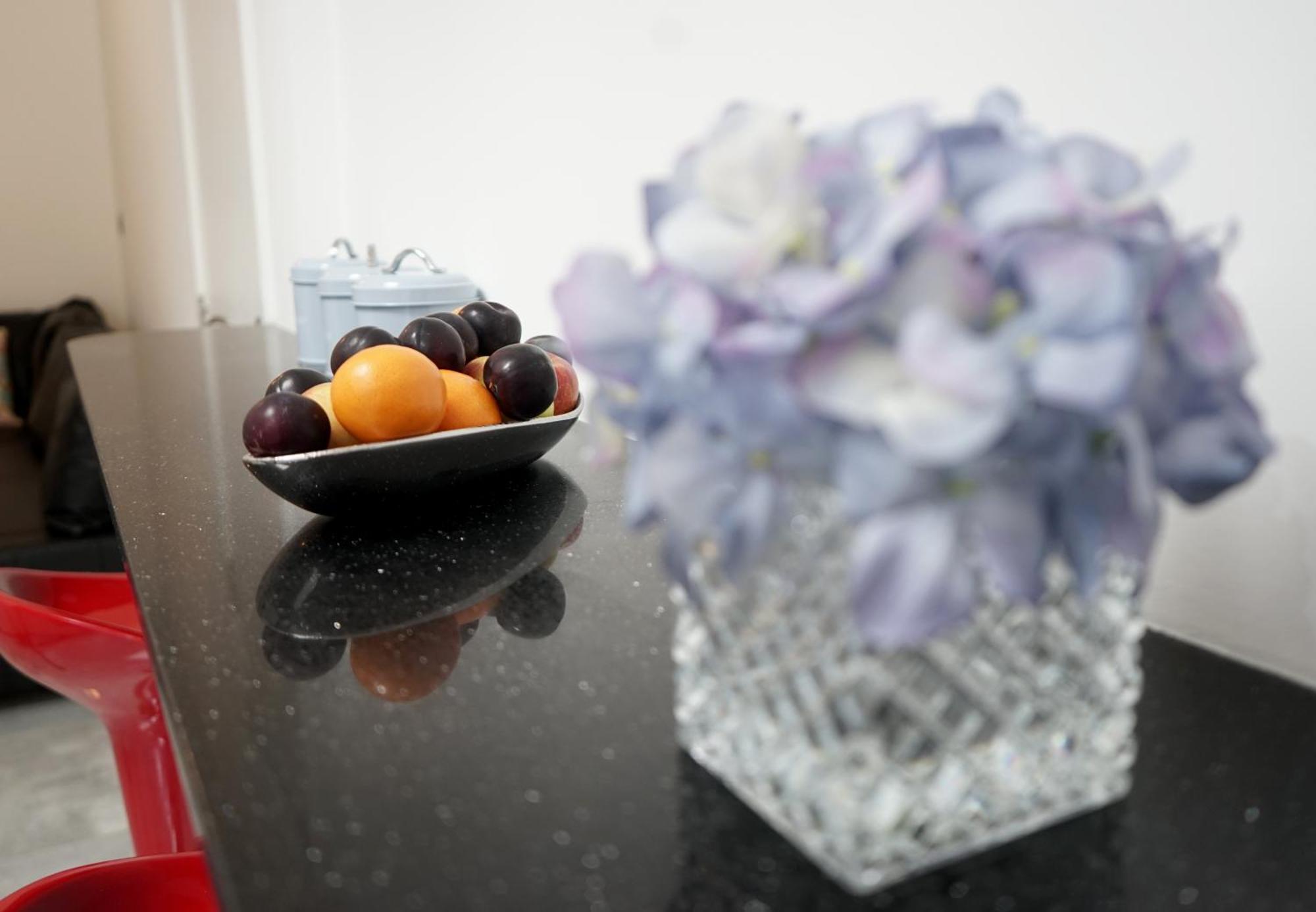 Luxury London House Sleeps 13, 2 Minutes To Metro Villa Eksteriør bilde