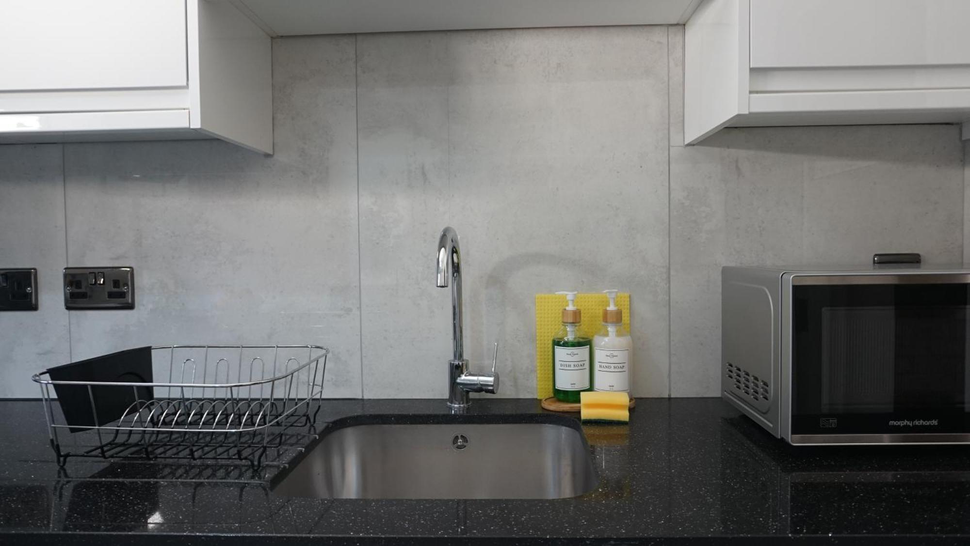 Luxury London House Sleeps 13, 2 Minutes To Metro Villa Eksteriør bilde